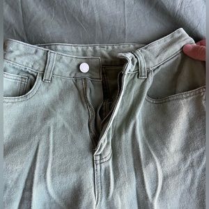 Women’s jeans !